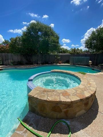Building Photo - 6312 Hickory Hill Dr