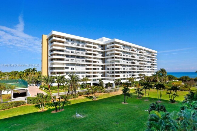Building Photo - 177 Ocean Ln Dr
