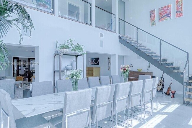 Building Photo - 13300 Biscayne Bay Terrace