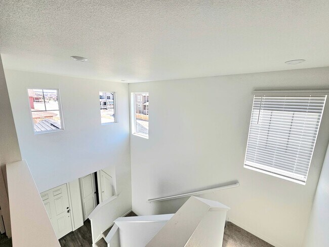 Building Photo - Paired Home in Dove Village: Spire 2 Story 3 Bed, 2.5 Bath Home with Upgrades