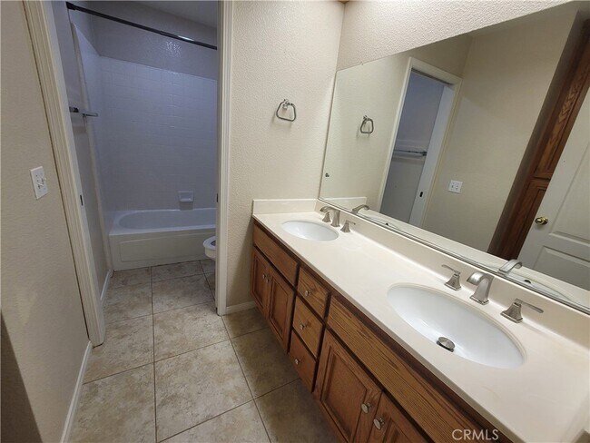 Building Photo - 24095 Fuschia Ct