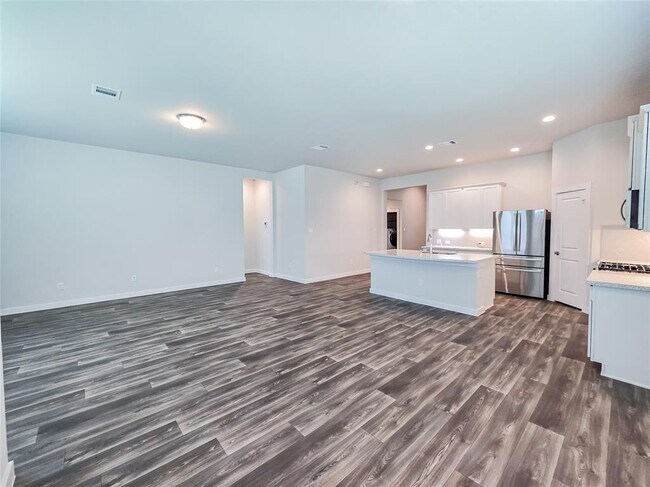 Building Photo - 3068 Sunmoon Ln