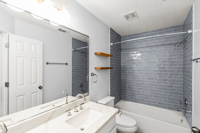 Building Photo - 10906 Bernalda Cir