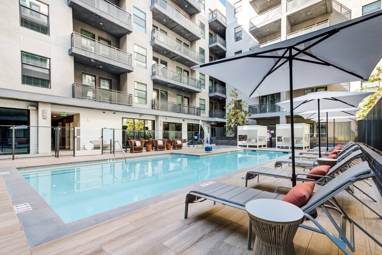 Vert Apartments Canoga Park Ca Apartment Finder Vert Apartments Canoga Park Ca Apartment Finder