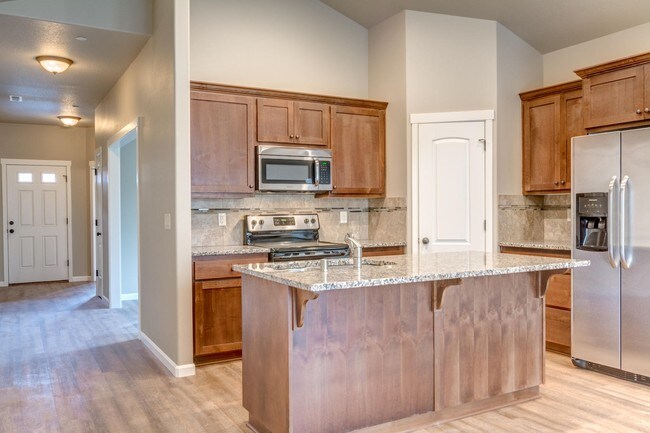 Willow Creek Townhomes Vancouver, WA Apartment Finder