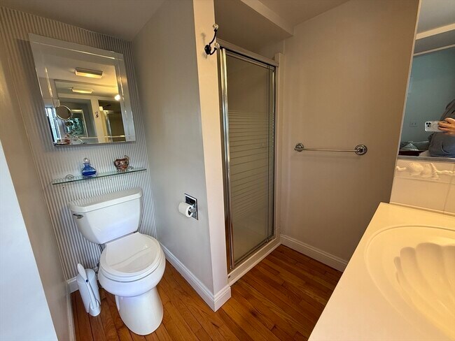 Building Photo - 7 Nancy St