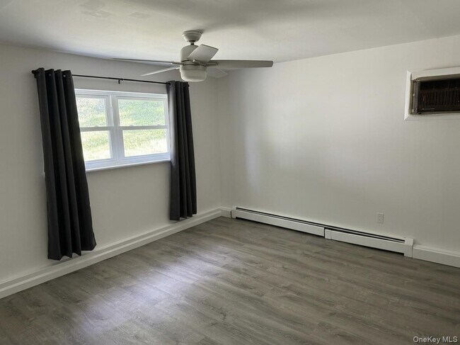 Building Photo - 4 Forge Gate Dr