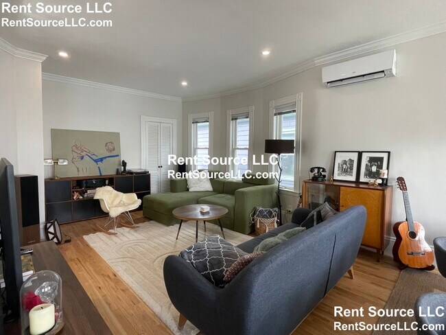 Building Photo - 12 Seven Pines Ave