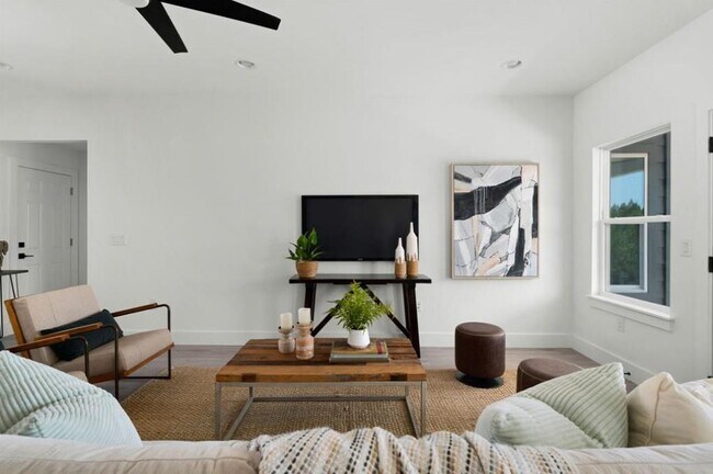 Building Photo - 5102 Moss Point