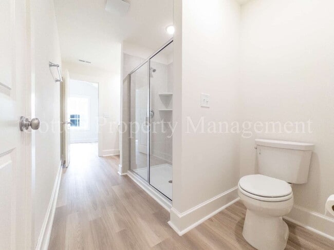 Building Photo - 29 W Pioneer Wy