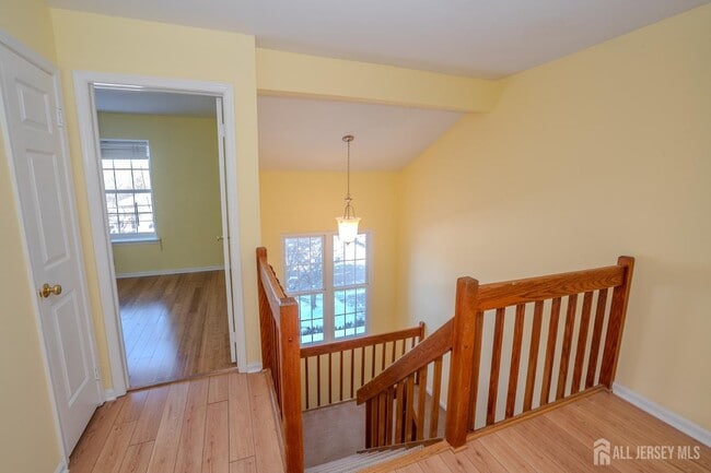 Building Photo - 42 Chicopee Dr