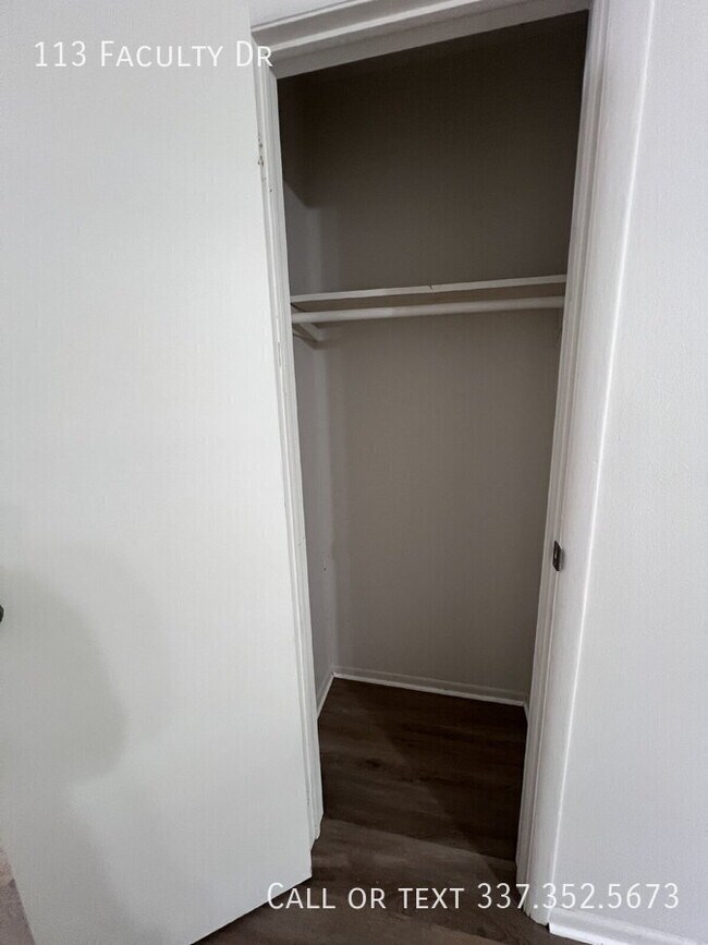 Building Photo - 113 Faculty Dr