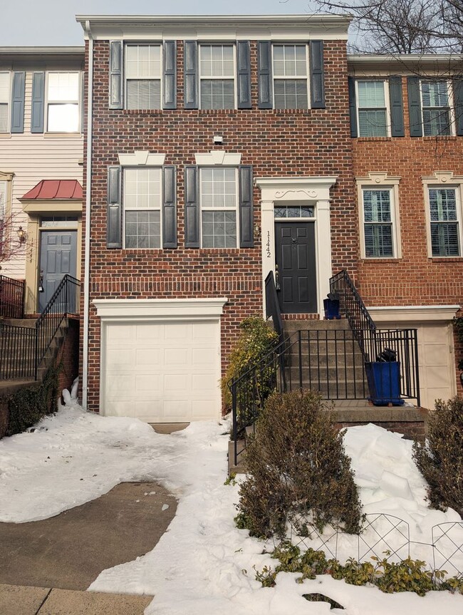 Building Photo - Home Sweet Home