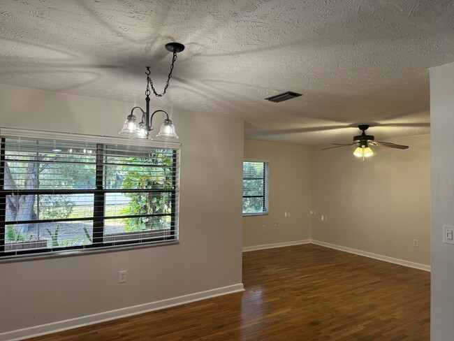 Building Photo - 5900 N Courtenay Pkwy