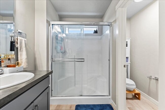 Building Photo - Single level 4bd/2ba/3 car garage Home in North Meridian