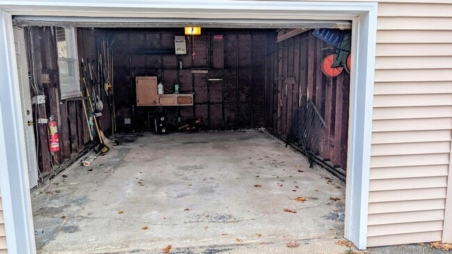 Building Photo - 64 Chatham Ave