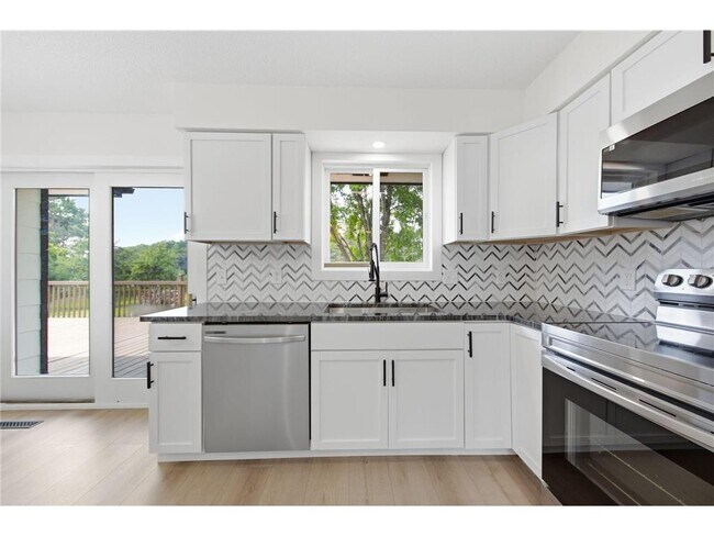 Building Photo - 8749 212th St Ct N