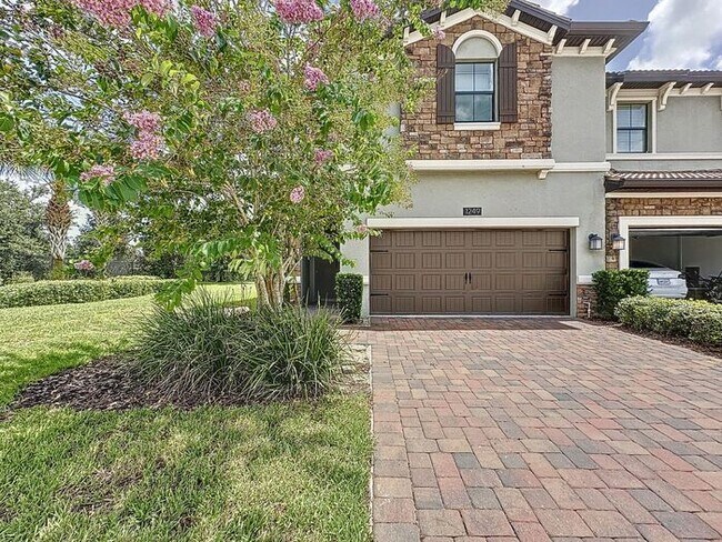 Primary Photo - Beautiful Furnished townhome in Vistas of ...