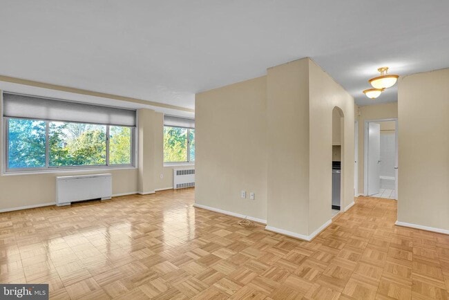 Building Photo - 4000 Tunlaw Rd NW