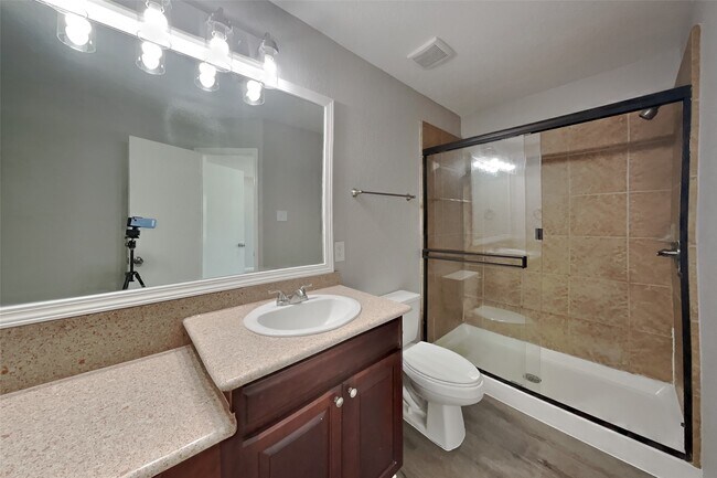 Building Photo - 7718 Balsam Crossing Ln