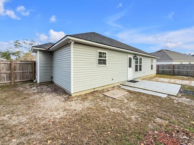 Building Photo - 1739 Eli Pl