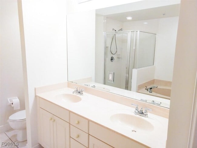 Building Photo - 2743 First St