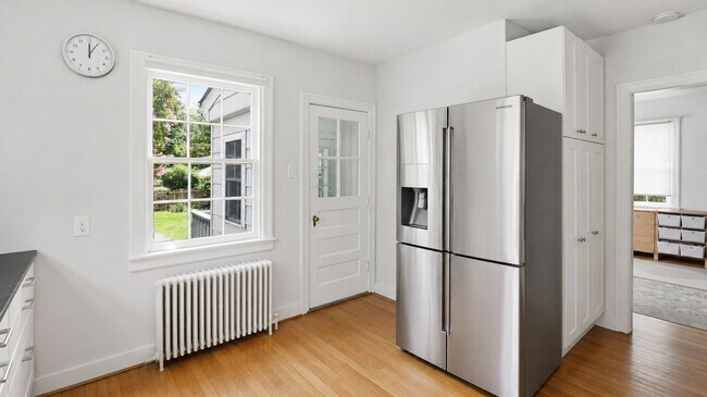 Building Photo - Heart of Woodland Heights just blocks from JRPS, Renovated 2BR / 1.5BA home with gardens