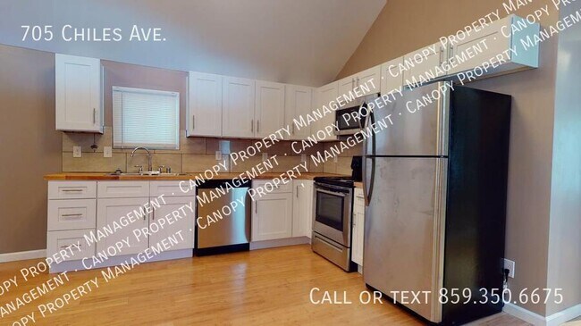 Building Photo - 705 Chiles Ave