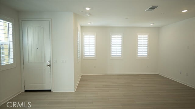 Building Photo - 8457 Gabrielino Ct