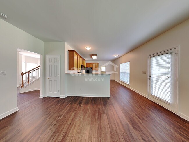Building Photo - 512 Grantham Ln