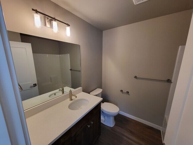 Building Photo - 61570 SE Lucia St