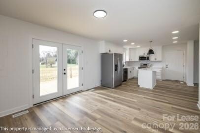 Building Photo - 6323 Old Beatty Ford Rd