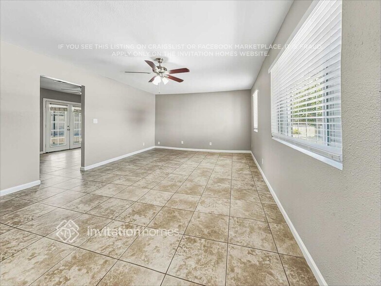 Building Photo - 3843 W Bloomfield Rd