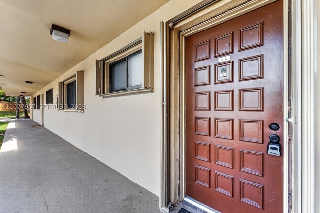 Building Photo - 8415 SW 107th Ave