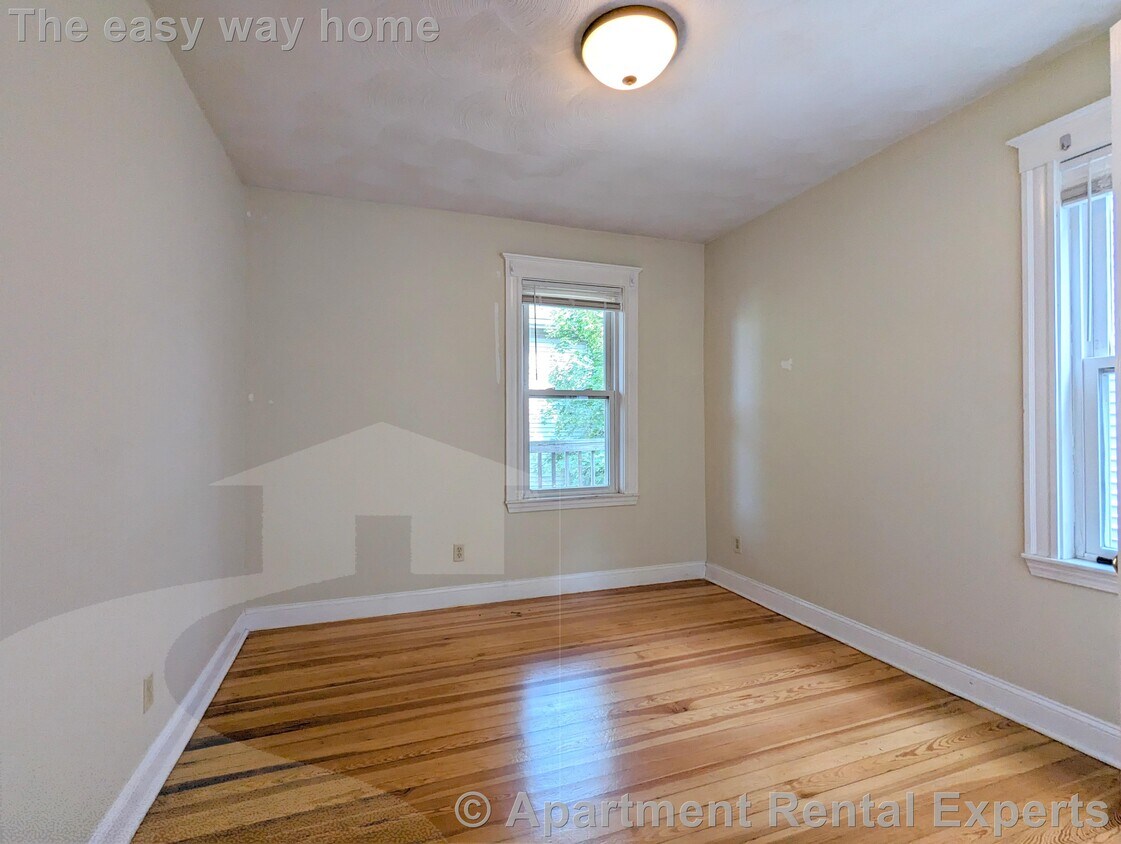 Building Photo - 79 Conwell Ave