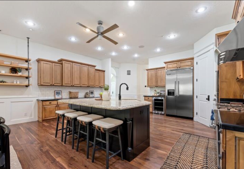 Building Photo - 103 S Alder Ln