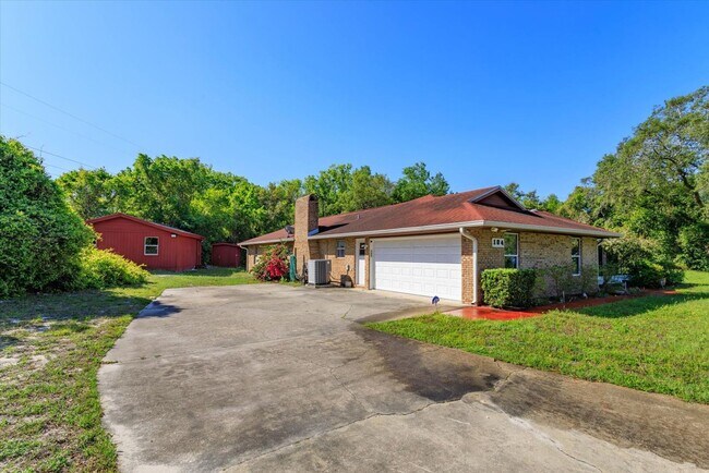 Building Photo - Spacious 4-Bedroom, 3-Bath Rental in Quiet DeBary Cul-de-Sac