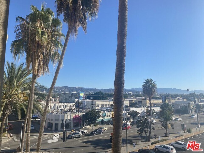 Building Photo - 7660 Beverly Blvd