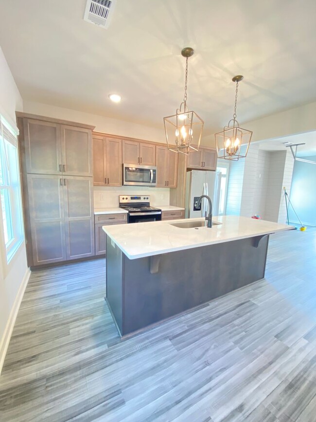 Building Photo - The 8 at Maddox & Ross - Brand New Homes C...