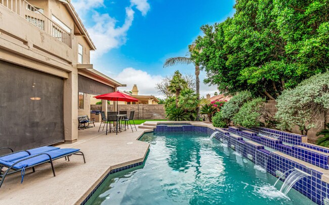 Building Photo - Space, Comfort, and a Neighborhood You’ll ...