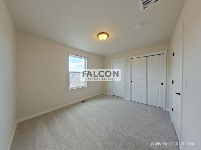 Building Photo - 6367 Jovial Pl