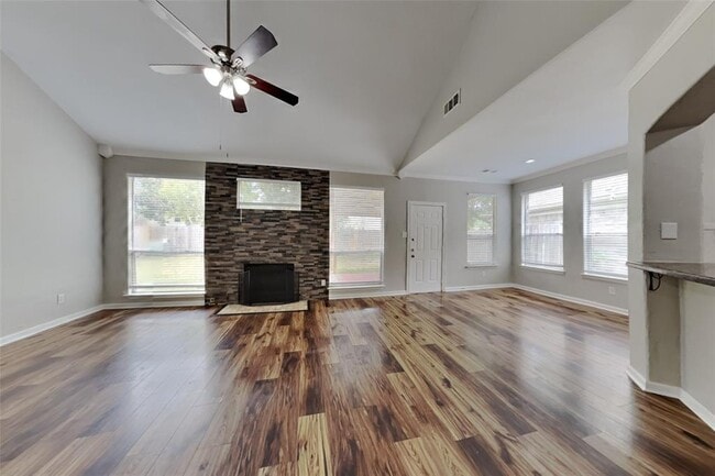 Building Photo - 2331 Trotter Dr