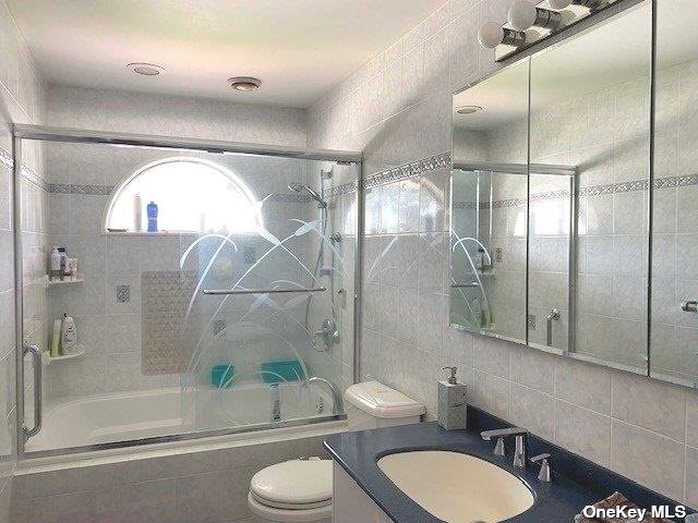 Building Photo - 6 Roberta Ln