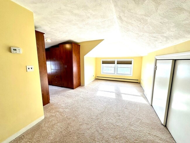 Building Photo - 86 Palfrey Rd