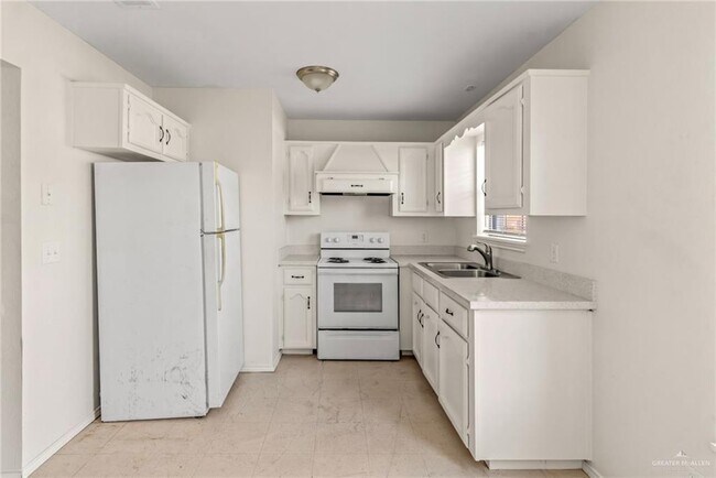 Building Photo - 4601 S 24th St