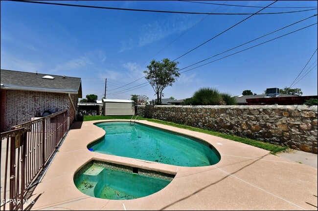 Building Photo - 9125 W H Burges Dr