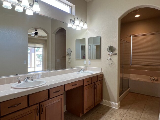 Building Photo - 1256 Jorgenson Dr