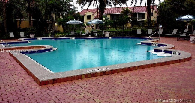 Building Photo - 1261 SW 46th Ave