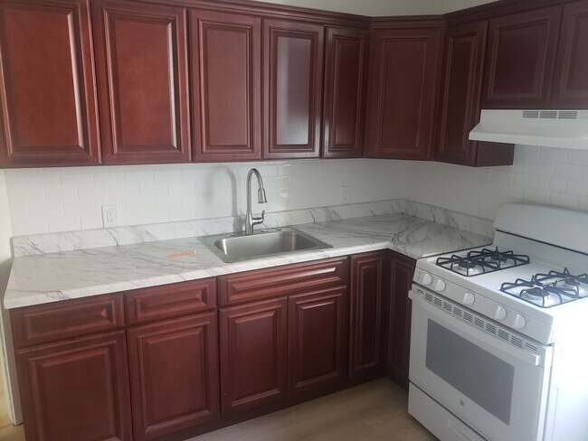 Building Photo - 1199 McDonald Ave