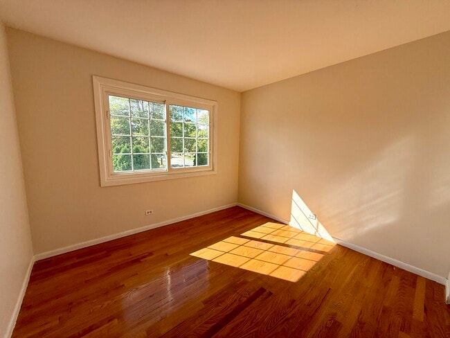 Building Photo - 100 Rumsey Pl